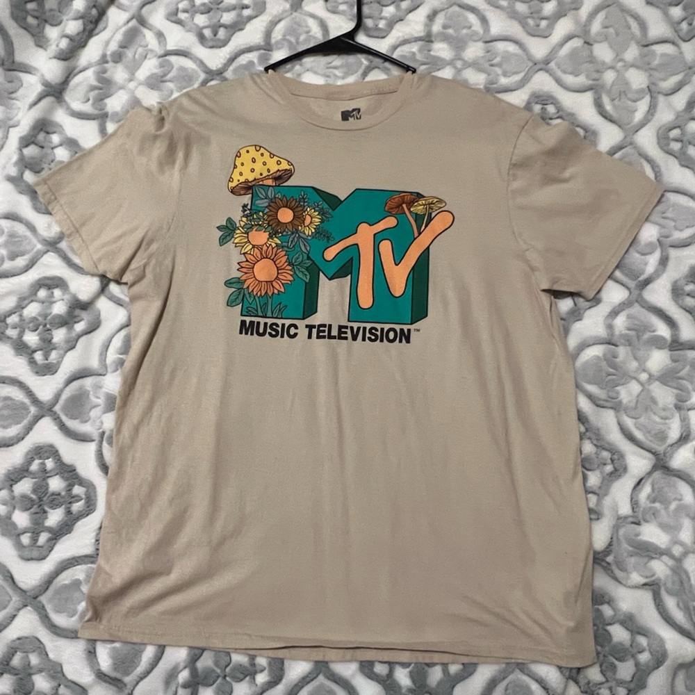 Large, Men’s MTV Graphic Logo Tee